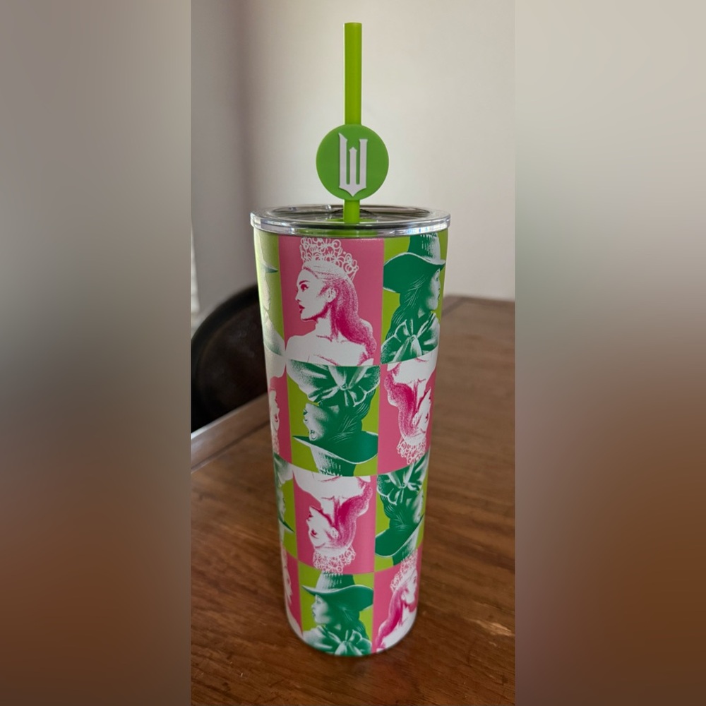 Dragon Glassware Wicked Elphaba and Glinda 24 oz Tumbler NEW